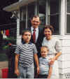 lan_fam_porch.jpg (24256 bytes)